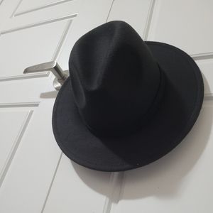 Black fedora hat